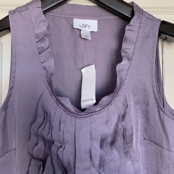 LOFT Cascading Ruffle Shell - Picture 2 of 7